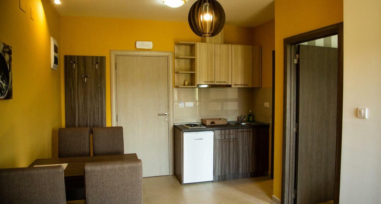 Apartmani Borova 2 Veliko Gradiste Bagian luar foto